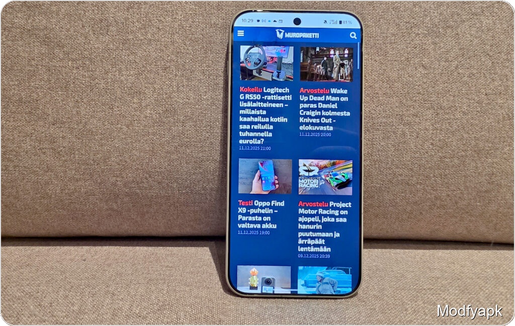 OnePlus 15 Review: Stellar Battery and Performance, Camera Still Trails the Pack