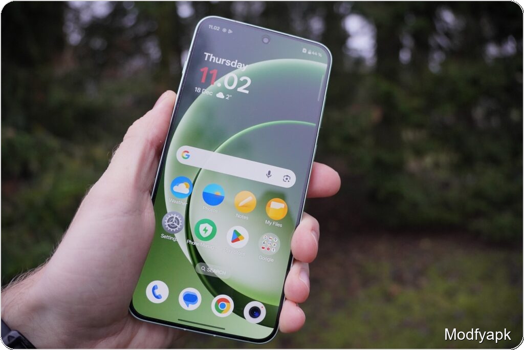 OnePlus 15R Puts Battery and Speed First, but Cameras Take a Hit