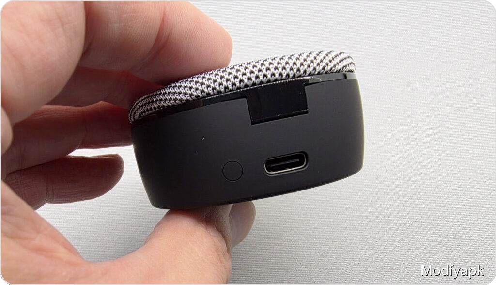 Valco NL25 ANC Review: Airy Sound, Middling ANC, and So-So Fit at €169